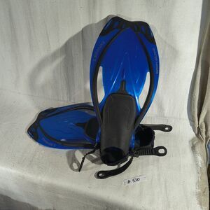 Unisex Swim Fins Adjustable Black And Royal Blue Body Glove Expanse II